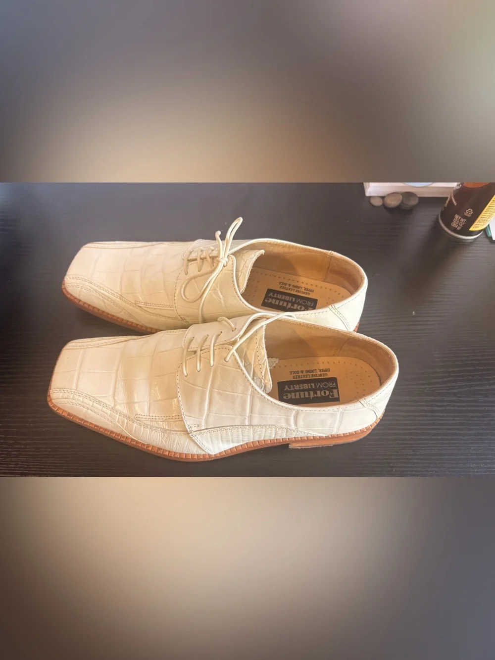 Men's Cream Croc-Embossed Leather Derby Shoes